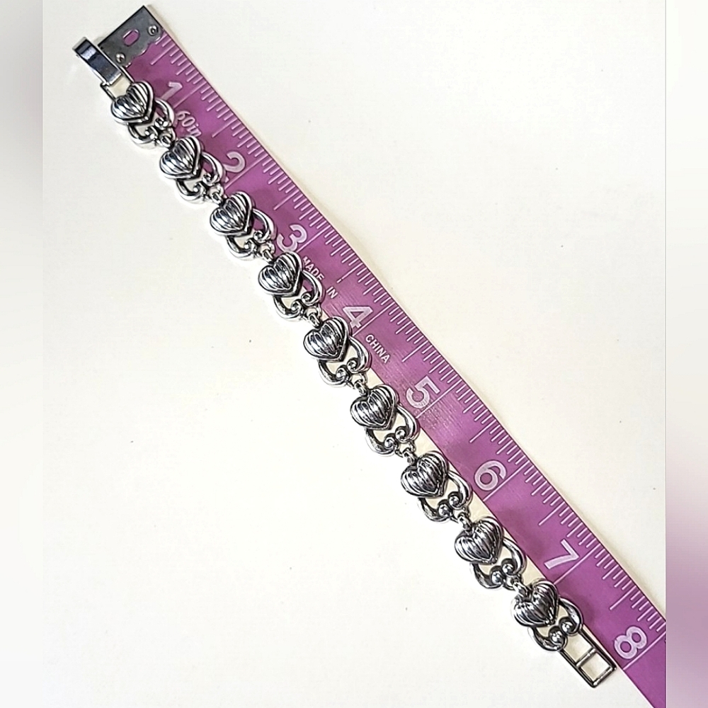 BRIGHTON LINED HEART LINK BRACELET - 9 HEART SHAPED LINKS - Picture 4 of 5